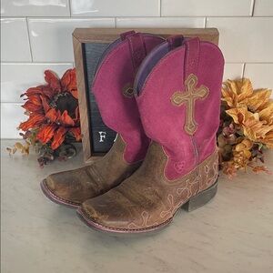 Ariat Girl Boots with Crosses -Size 1